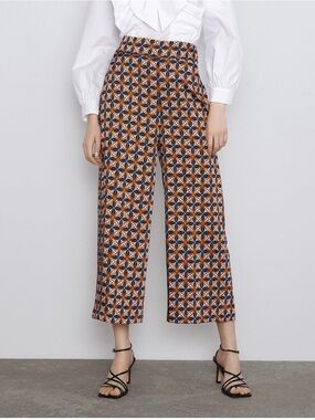 NWT: Zara Geometric Printed Wide-Leg Crop Pants in Navy & Orange. Size: M